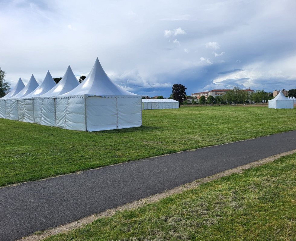 Location de chapiteaux événementiels pour collectivités, associations, entreprises, agences événementielles et particuliers