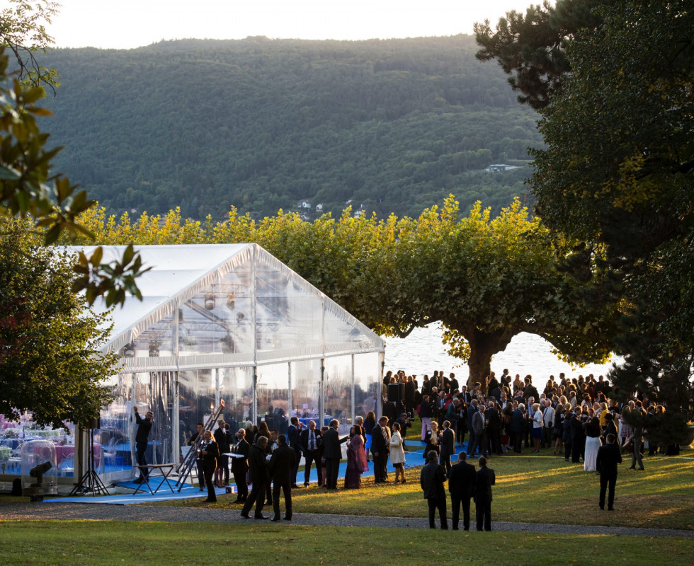 Location de chapiteaux événements privés et professionnels Mâcon Lyon Rhône Alpes