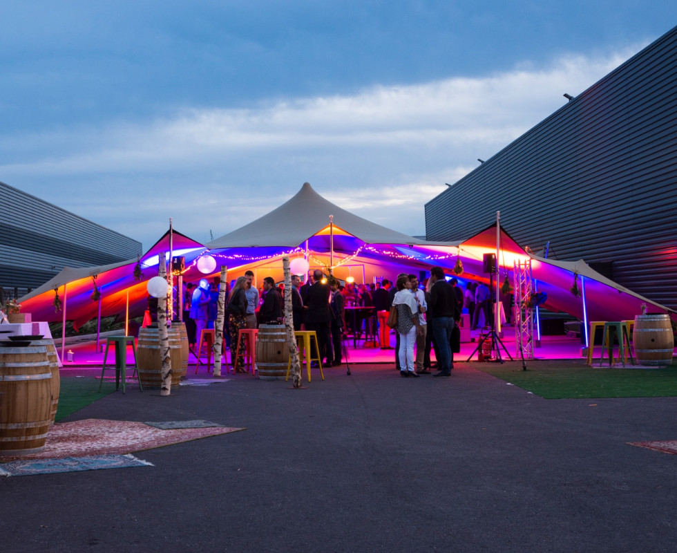 Location de chapiteaux événements privés et professionnels Mâcon Lyon Rhône Alpes