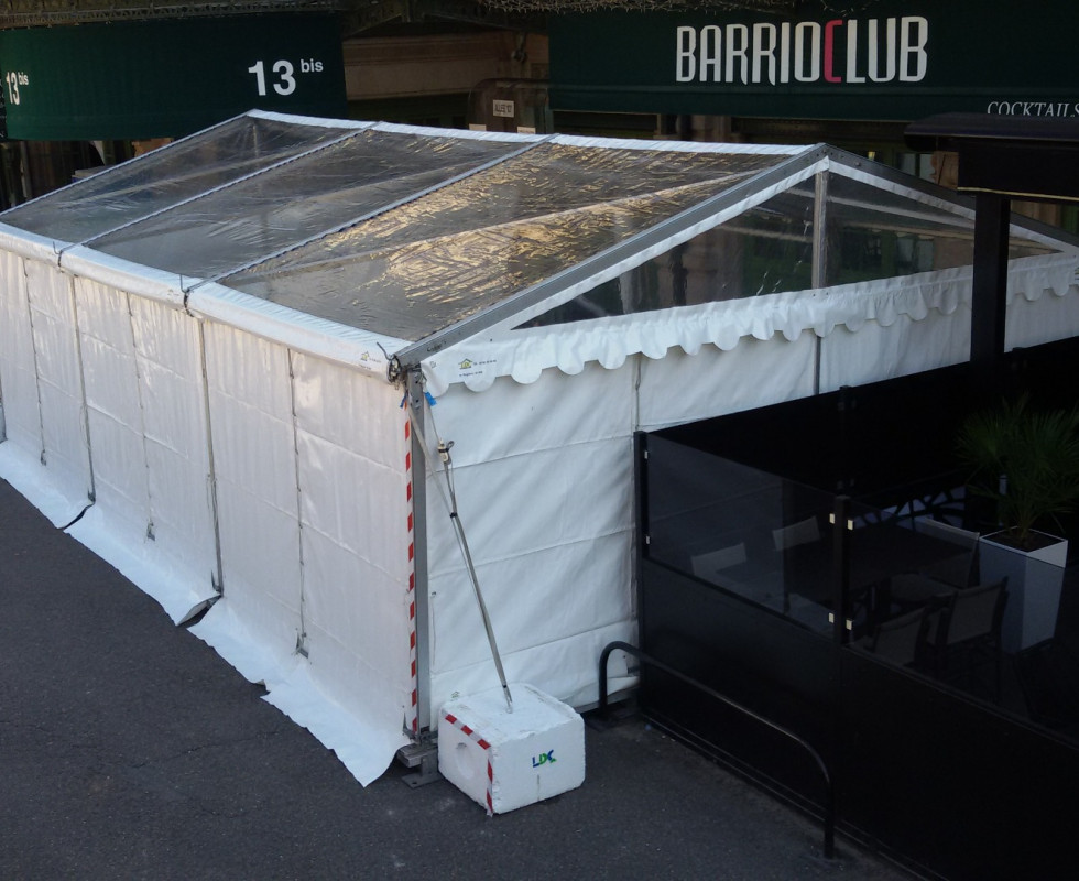 Location de chapiteaux événements privés et professionnels Mâcon Lyon Rhône Alpes