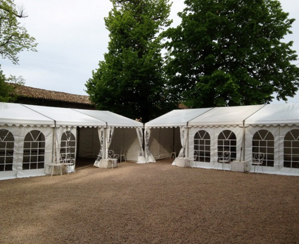 Location de chapiteaux événements privés et professionnels Mâcon Lyon Rhône Alpes