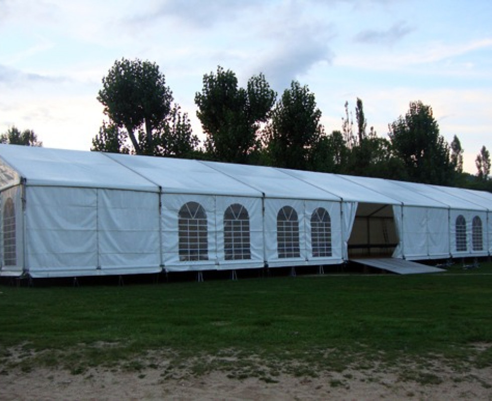 Chapiteaux traditionnels