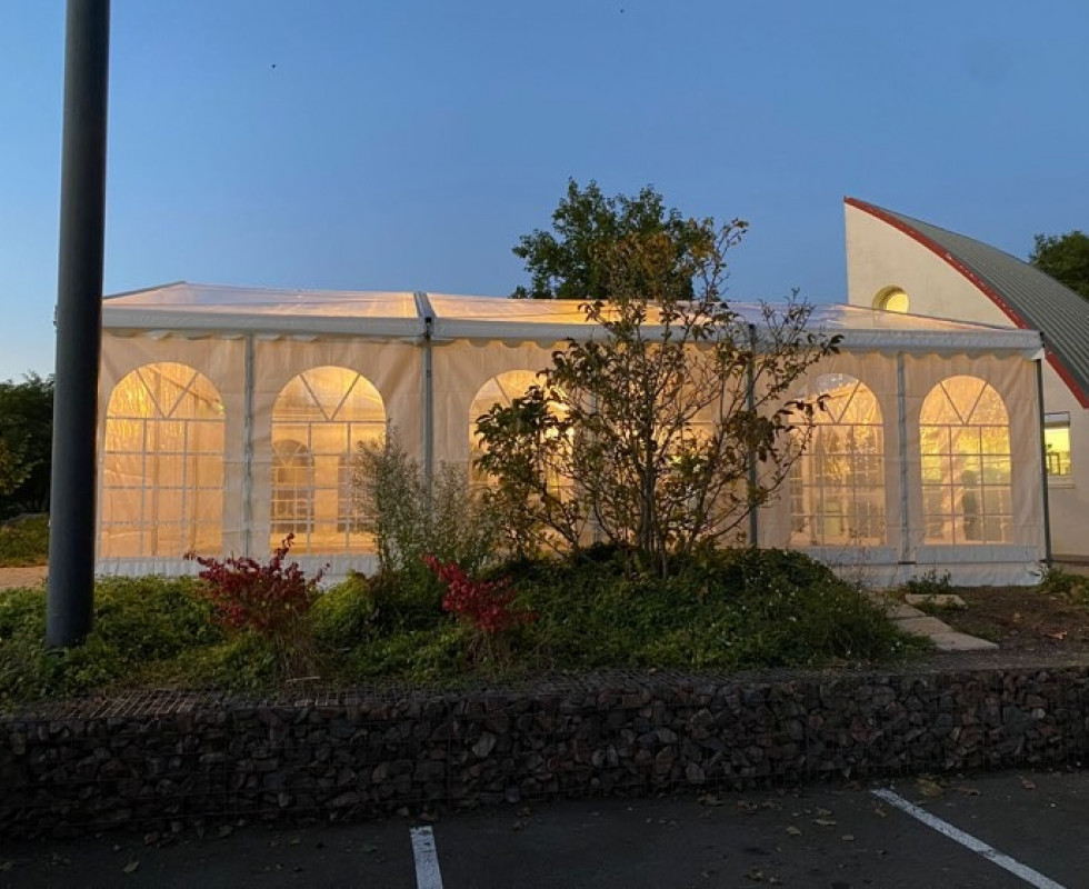 Location de chapiteaux événements privés et professionnels Mâcon Lyon Rhône Alpes