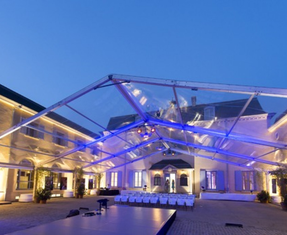 Location de chapiteaux événements privés et professionnels Mâcon Lyon Rhône Alpes