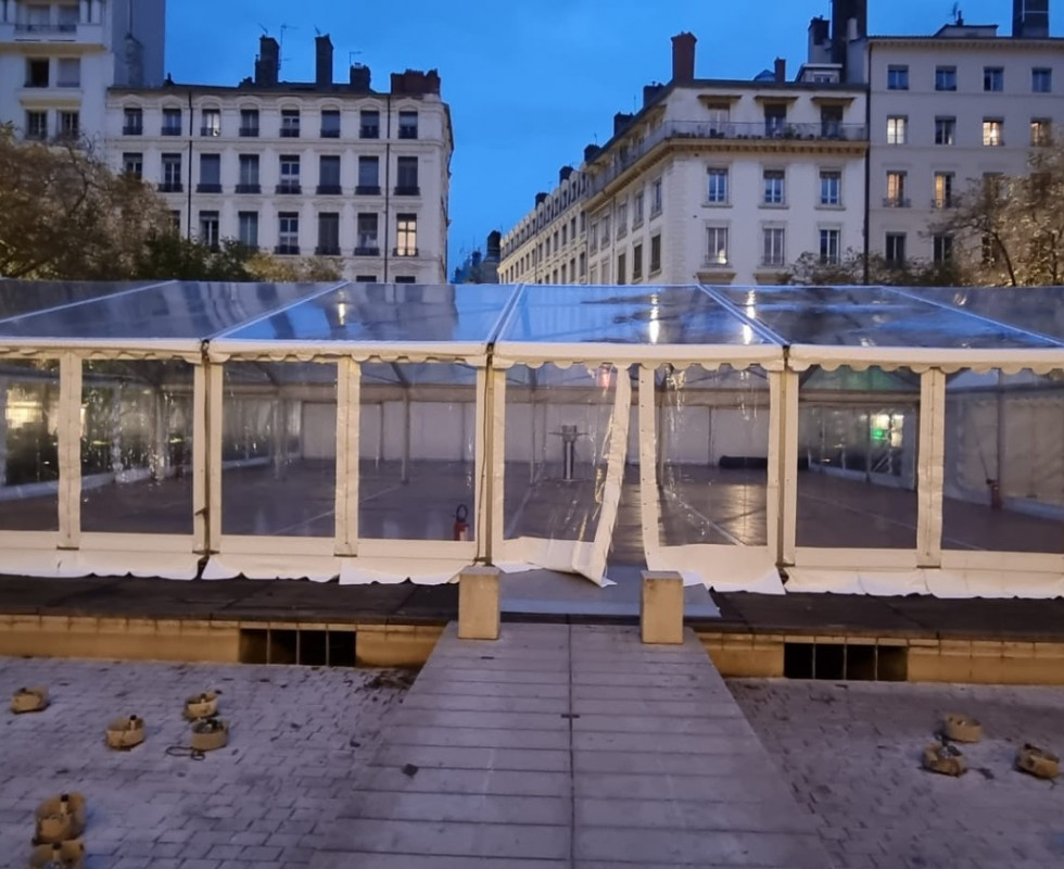 Location de chapiteaux événements privés et professionnels Mâcon Lyon Rhône Alpes