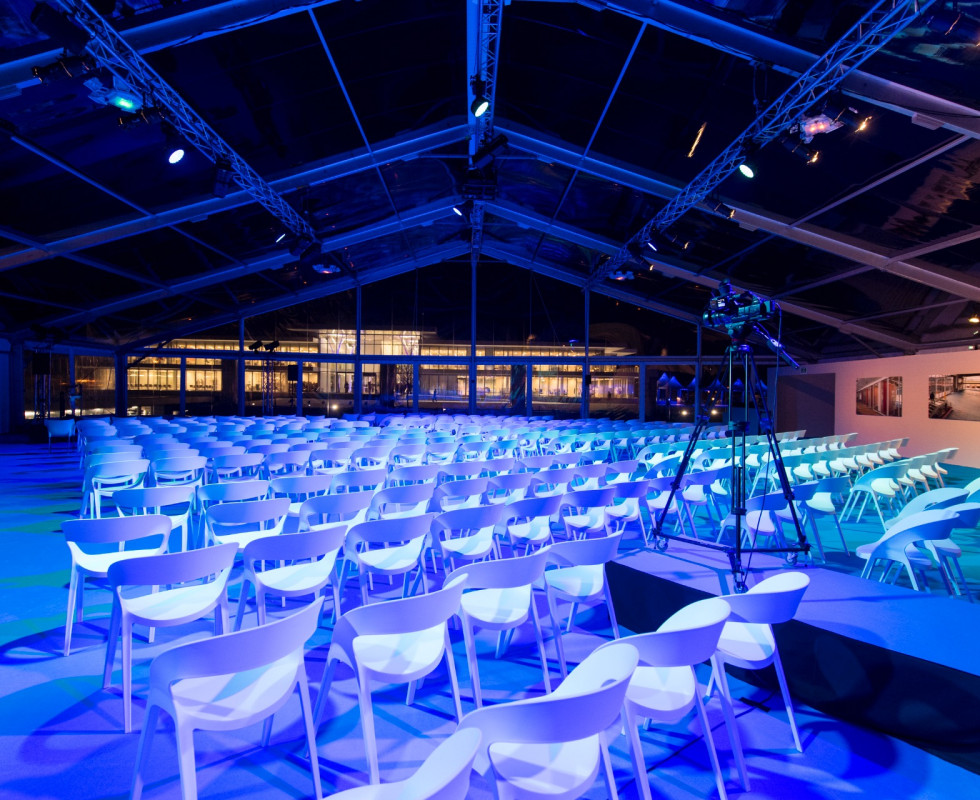 Location de chapiteaux événements privés et professionnels Mâcon Lyon Rhône Alpes