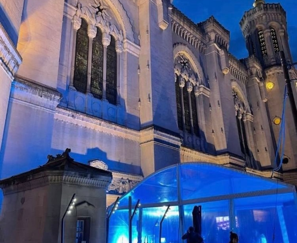 Location de chapiteaux événements privés et professionnels Mâcon Lyon Rhône Alpes