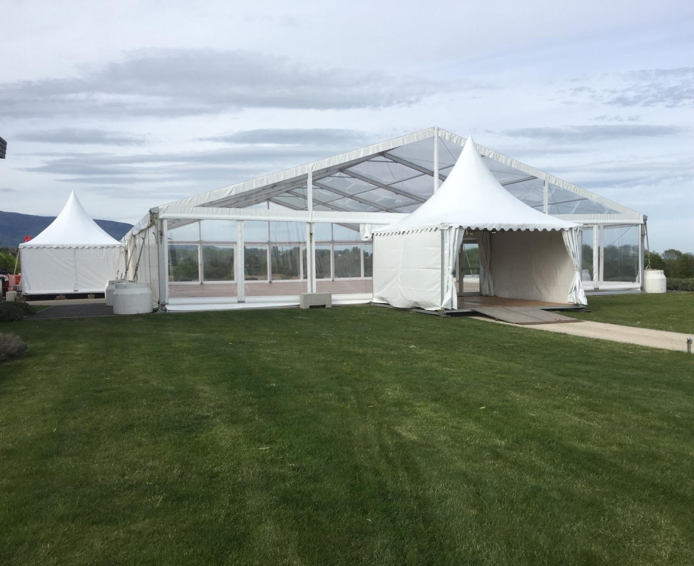 Location de chapiteaux événements privés et professionnels Mâcon Lyon Rhône Alpes