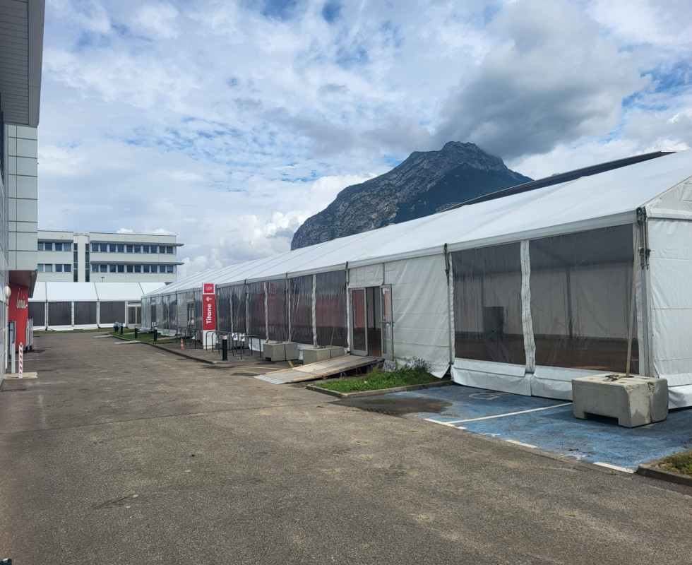 Location de chapiteaux événements privés et professionnels Mâcon Lyon Rhône Alpes