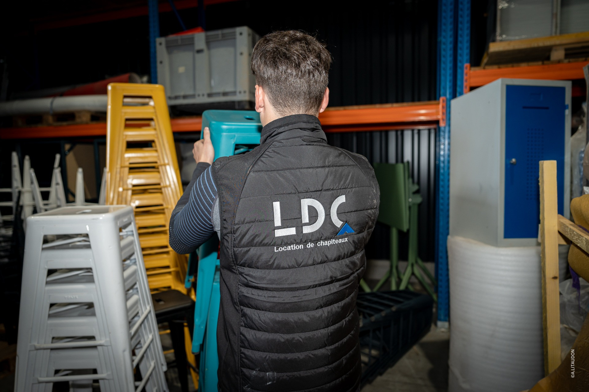 Mobilier matériel confort avec chapiteaux