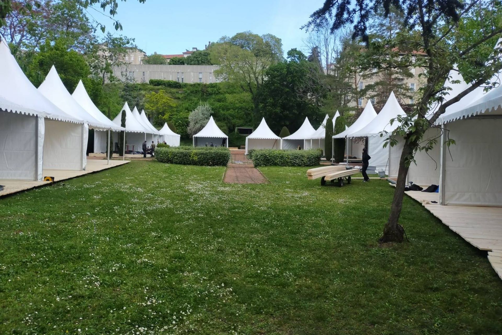 Festival des Nuits de Fourvière à Lyon : chapiteaux LDC