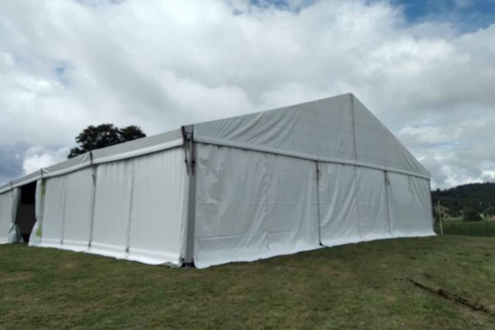 location de chapiteau LDC pour biathlon aux Plans d'Hotonnes dans l'Ain