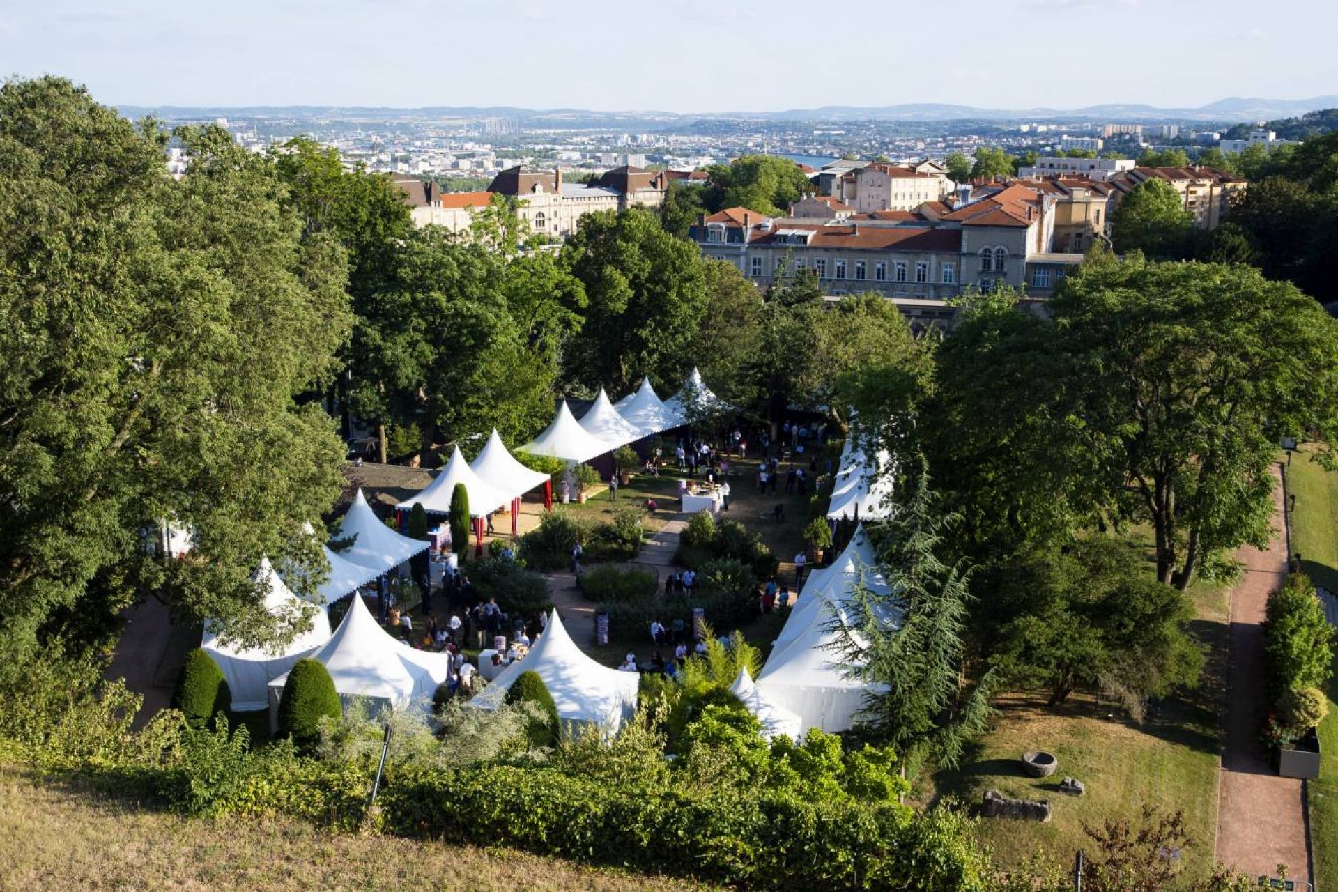 LDC loue les chapiteaux pour le festival des Nuits de Fourvière à Lyon