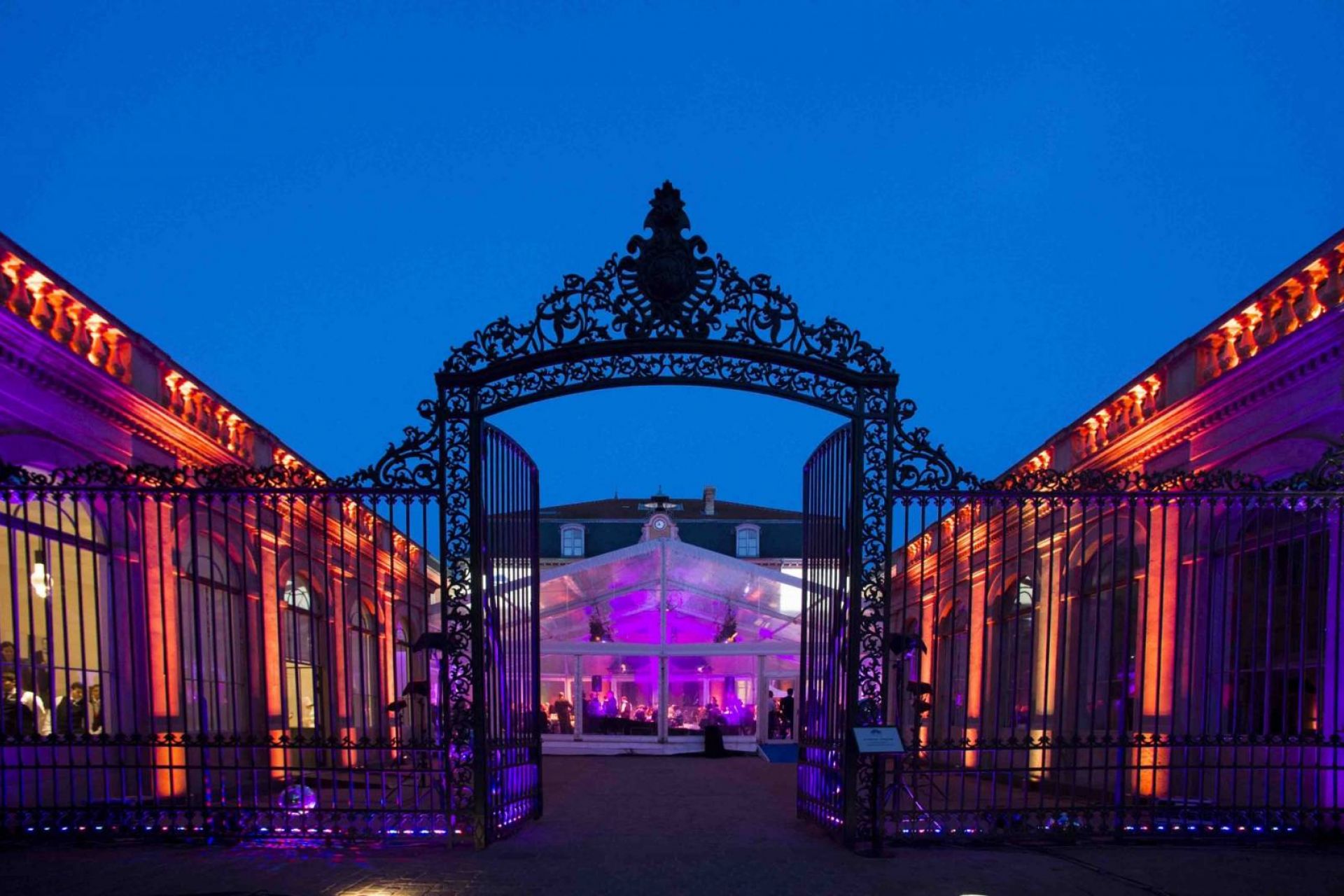 LDC location de chapiteaux pour des événements économiques et événements d'entreprise à Lyon