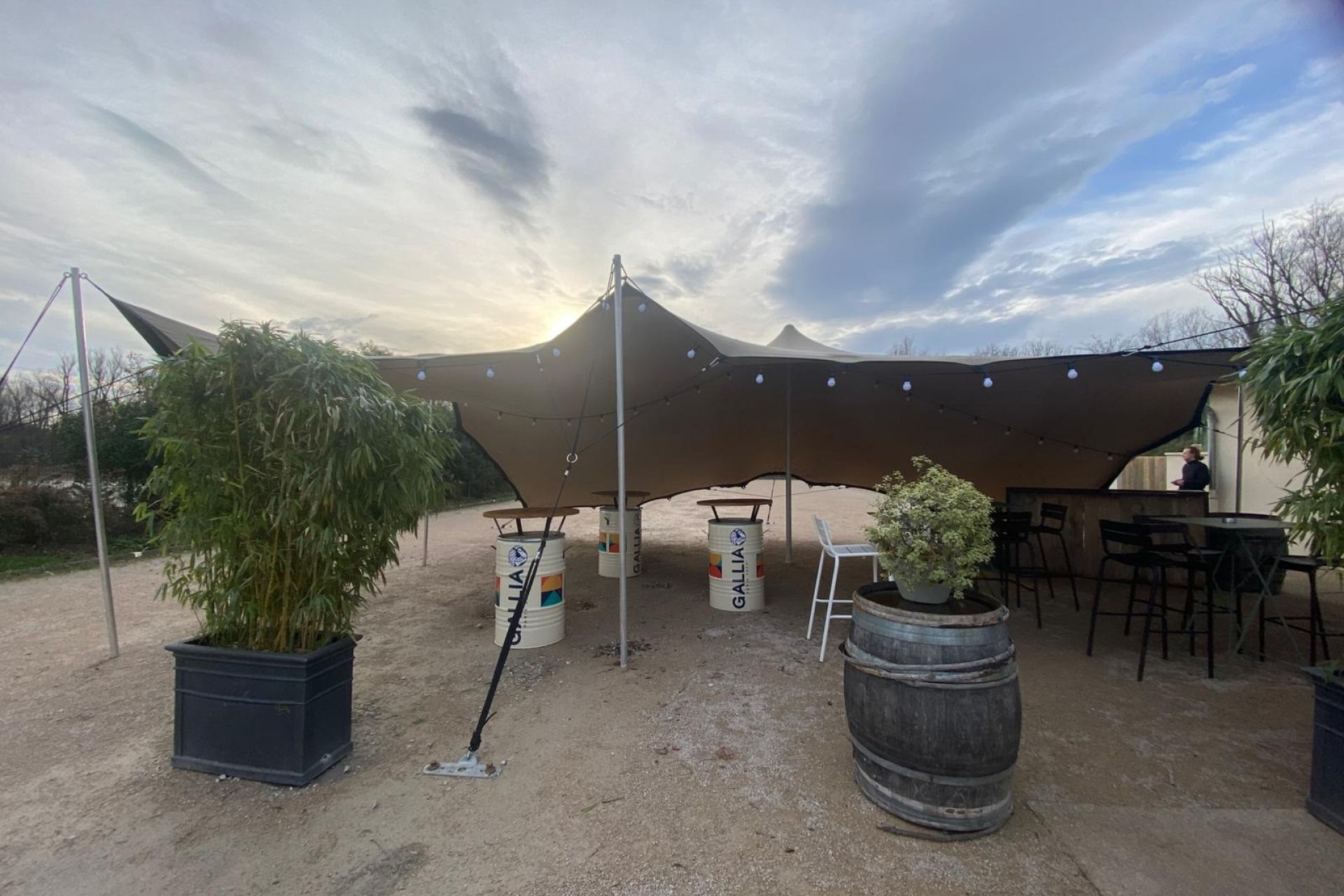 chapiteau atypique tente stretch terrasse restaurant Beaujolais Lyon