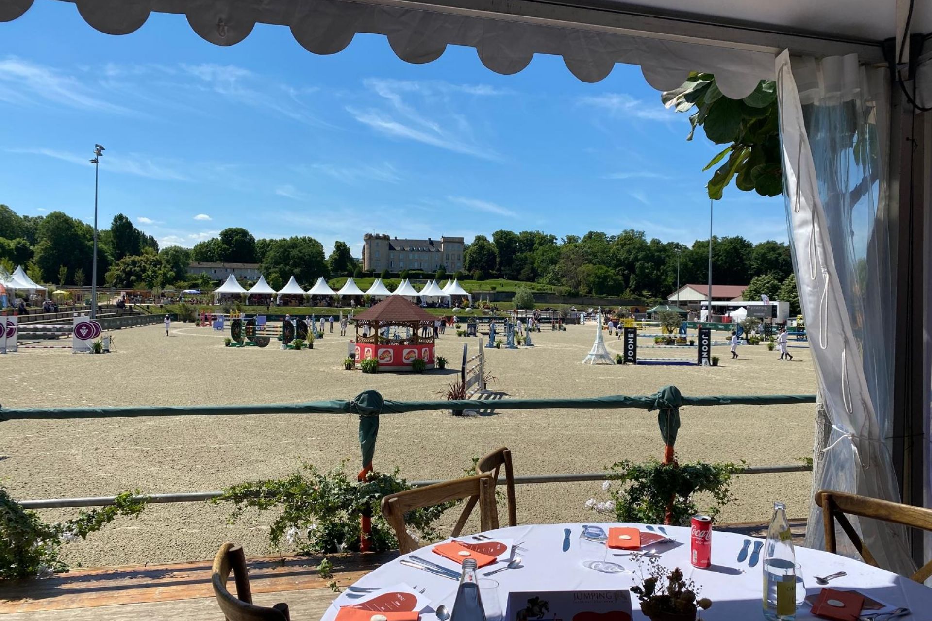 location de chapiteaux LDC pour l'événement Jumping de Mâcon