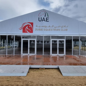 Location de chapiteaux événements privés et professionnels Mâcon Lyon Rhône Alpes