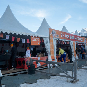 Location de chapiteaux pointus pagodes 5x5 garden cottages pour événements Lyon Mâcon Bourgogne Rhône Alpes