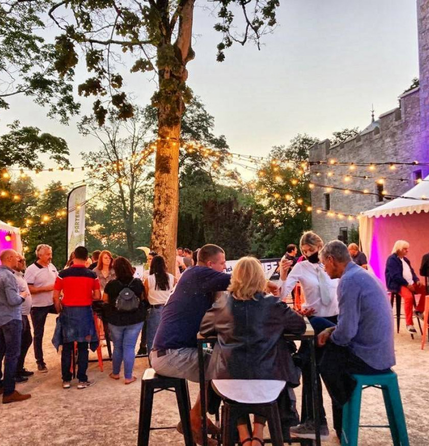 Location de différents chapiteaux et tentes par LDC pour le Festival du Printemps de Pérouges