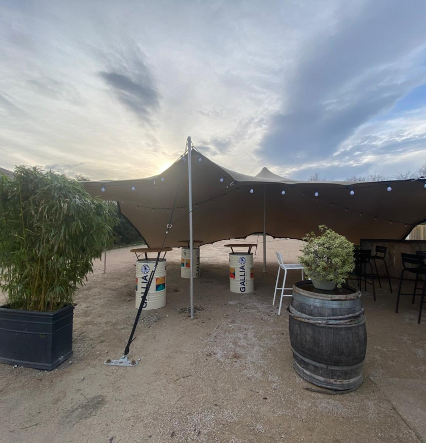 chapiteau atypique tente stretch terrasse restaurant Beaujolais Lyon