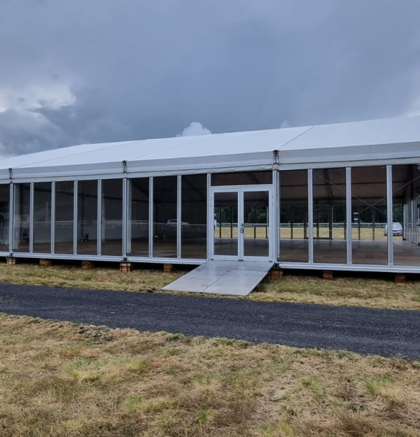 Chapiteaux pour les championnats du monde d'endurance équestre Lyon