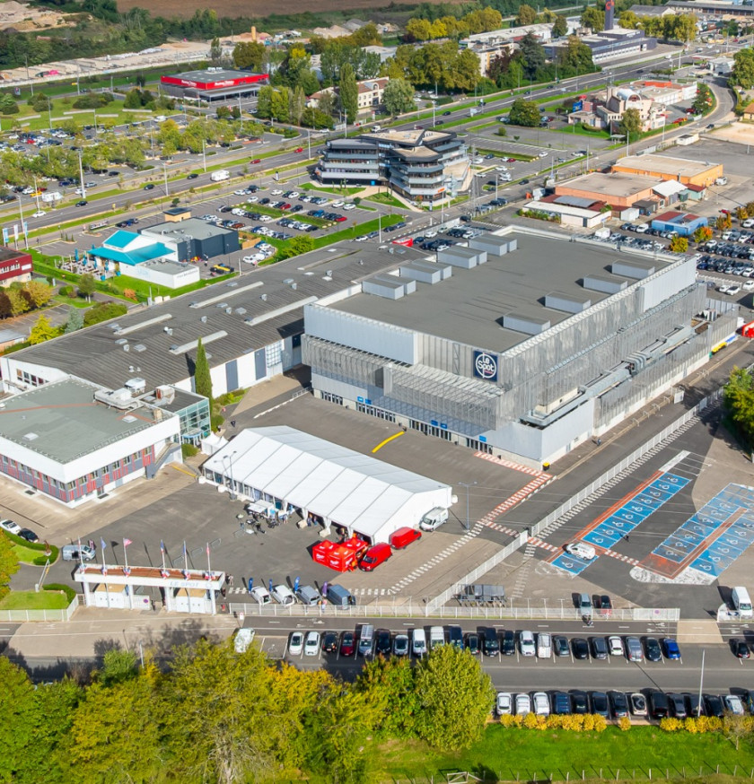 Chapiteaux pour salon professionnel extension par expo événement économique entreprise