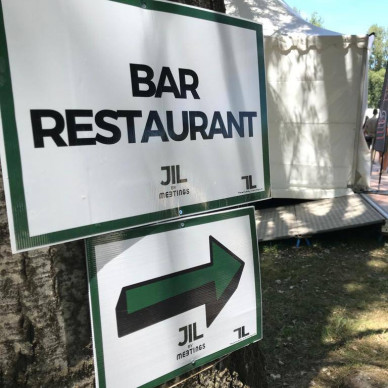 Location de nombreux chapiteaux garden et d'une grande structure traditionnelle par LDC pour un Jumping à Lyon