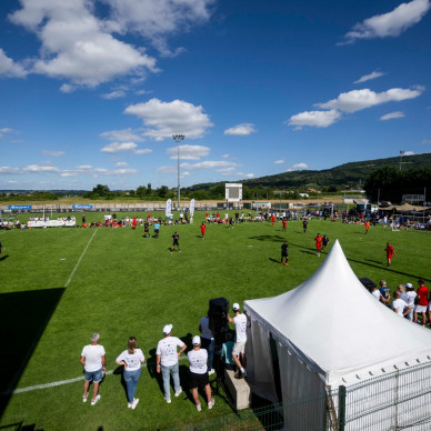 Location de chapiteaux événement sportif tournoi inter entreprises Fontanel Lyon