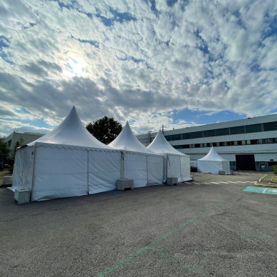 Location de chapiteaux avec agence événementielle pour événement économique Safran Lyon