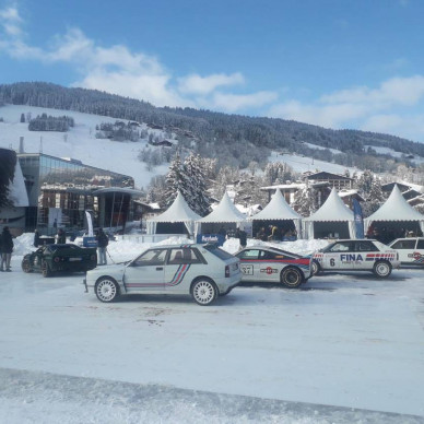 location de chapiteaux LDC pour une course de voitures sur neige à Megève - Alpes
