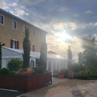 location de chapiteau LDC pour mariage dans le Beaujolais