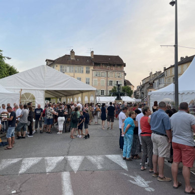 LDC location de chapiteaux pour événement gourmand et gastronomique : les Epicuriennes à Belley dans l'Ain