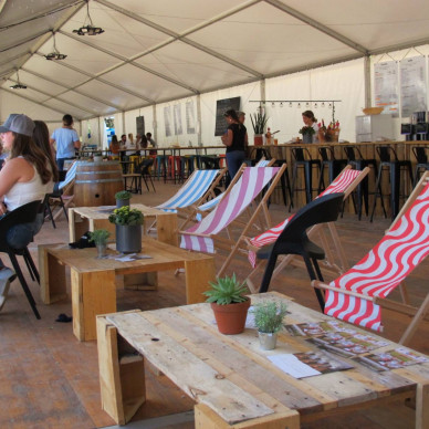 Location de nombreux chapiteaux garden et d'une grande structure traditionnelle par LDC pour un Jumping à Lyon