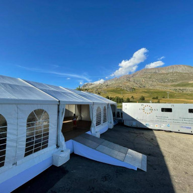 LDC location de chapiteaux pour l'arrivée du Tour de France à l'Alpe d'Huez