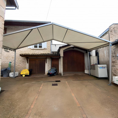 LDC loue des chapiteaux pour faciliter les vendanges en Bourgogne, Côtes du Rhône et Beaujolais