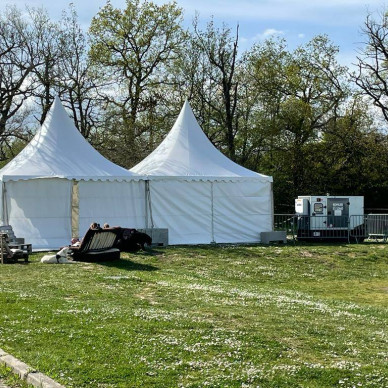 Location de chapiteau pour soirée étudiante à Lyon avec LDC