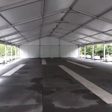 Location de chapiteau pour événement commercial d'entreprise avec LDC