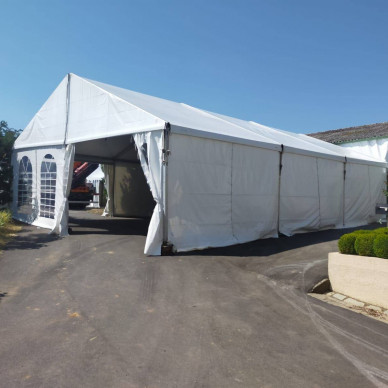 location de chapiteau traditionnel et tente multiforme pour un mariage avec LDC