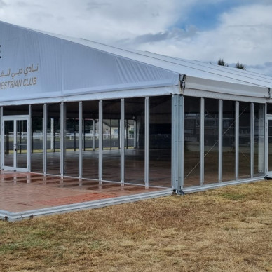 Chapiteaux pour les championnats du monde d'endurance équestre Lyon