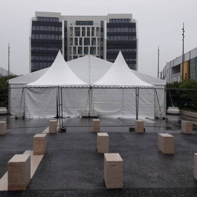 Location de chapiteau pour événement commercial d'entreprise avec LDC