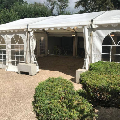 Location de chapiteau pour un mariage dans le Beaujolais ou un événement privé dans les vignes - LDC