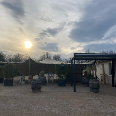 chapiteau atypique tente stretch terrasse restaurant Beaujolais Lyon