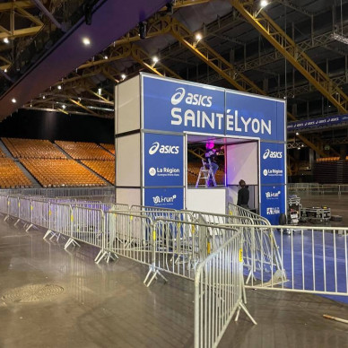 Location de chapiteau, matériel et arche du trail SaintéLyon avec LDC