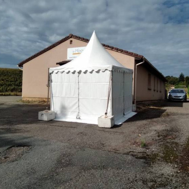 Location de chapiteau pour espace médical à Mâcon Bourgogne avec LDC