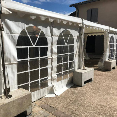 Location de chapiteau pour un mariage dans le Beaujolais ou un événement privé dans les vignes - LDC
