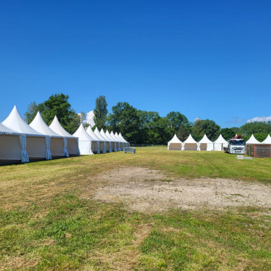 Courir pour elles - LDC location de chapiteaux - événement sportif et solidaire près de Lyon