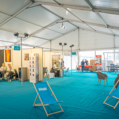 Chapiteaux pour salon professionnel extension par expo événement économique entreprise