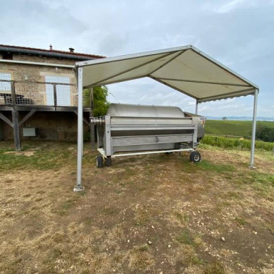 LDC loue des chapiteaux pour faciliter les vendanges en Bourgogne, Côtes du Rhône et Beaujolais