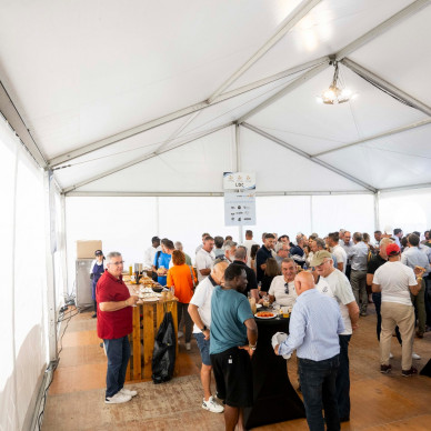 Location de chapiteaux événement sportif tournoi inter entreprises Fontanel Lyon
