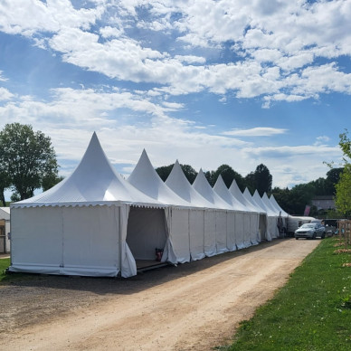 location de chapiteaux LDC pour l'événement Jumping de Mâcon